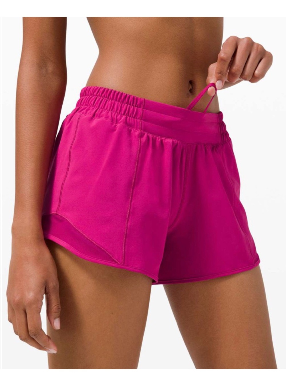 Lululemon Hotty Hot Short II "Long 4" in 
Ripened Raspberry Size 6